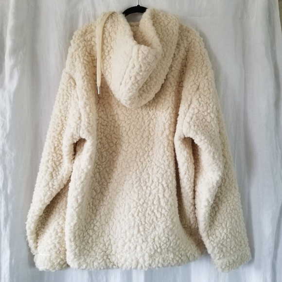 AMI | NWT Faux Shearling Hoodie - Picture 3 of 13